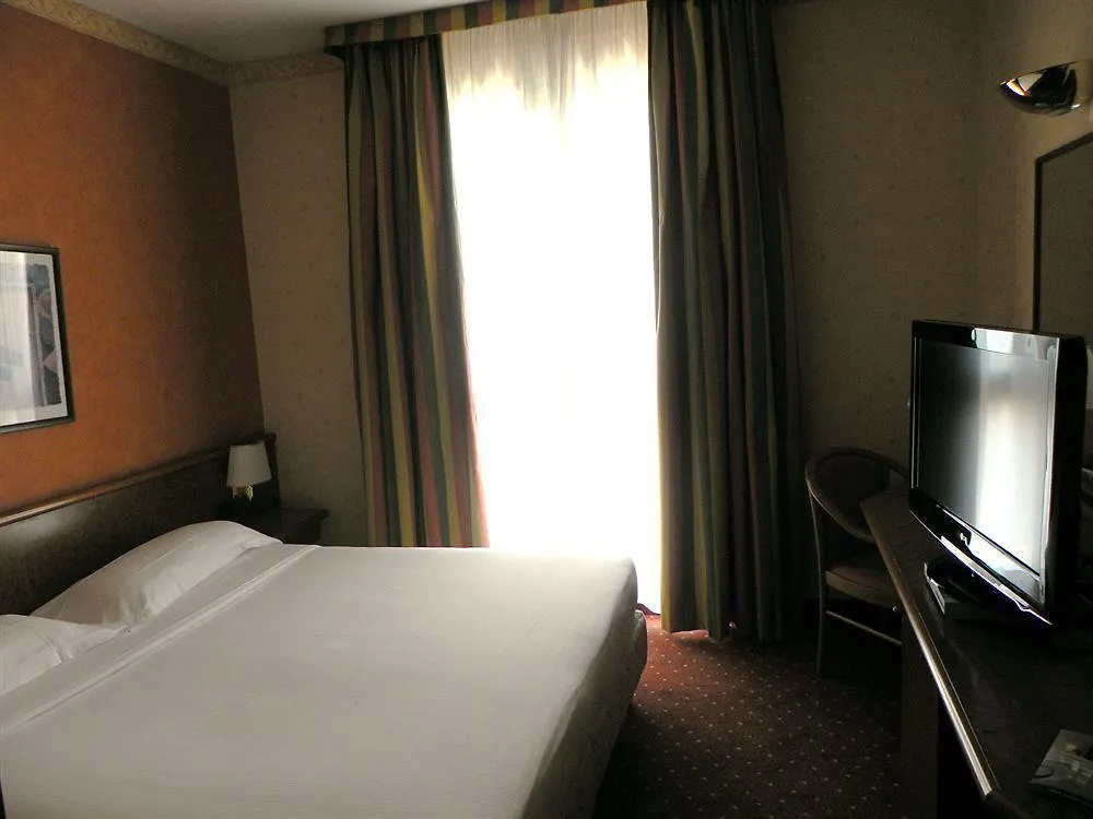 Meditur Hotel Pisa Migliarino Pisano
