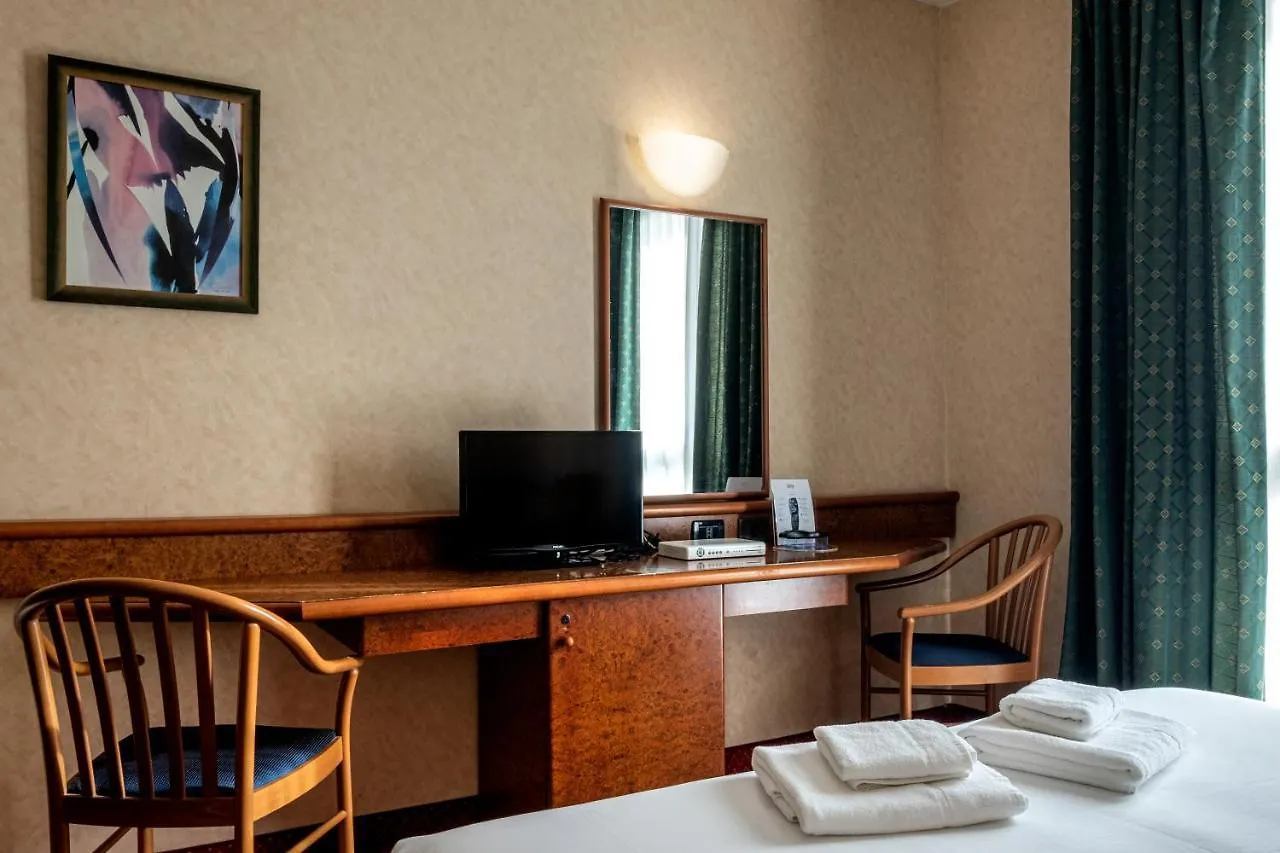 Meditur Hotel Pisa Migliarino Pisano Italy