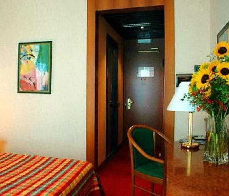 Meditur Hotel Pisa Migliarino Pisano